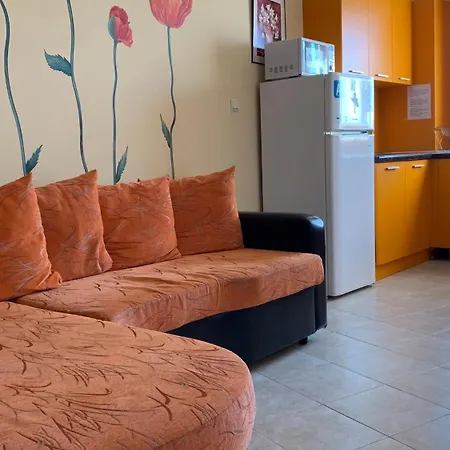 Sunny Hills Private *